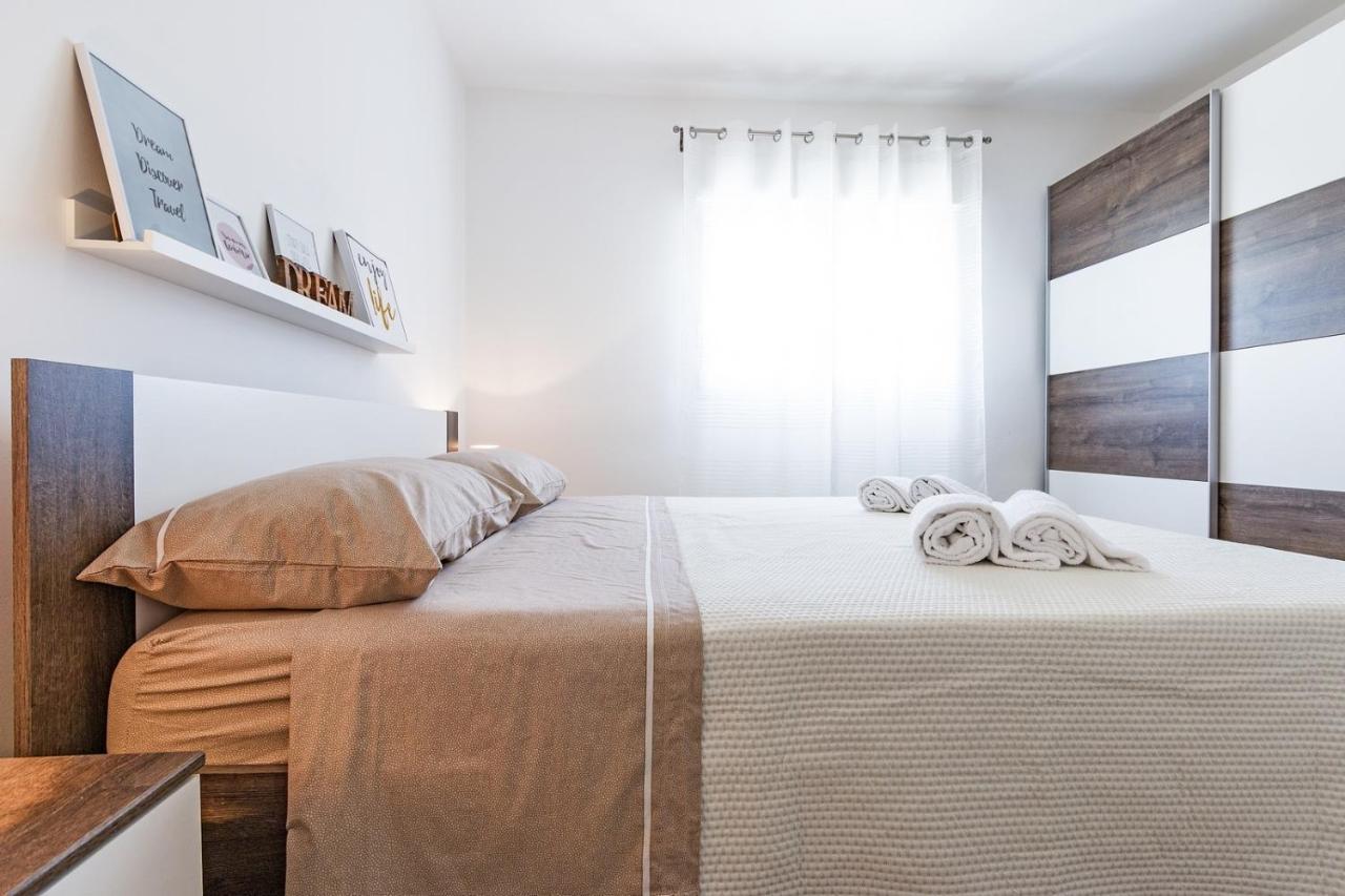 Holiday Apartment Near The Beach Fažana Εξωτερικό φωτογραφία